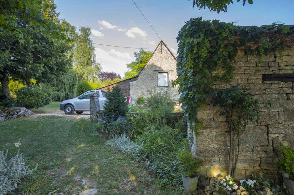 Photo of Outdoor in Rudelle