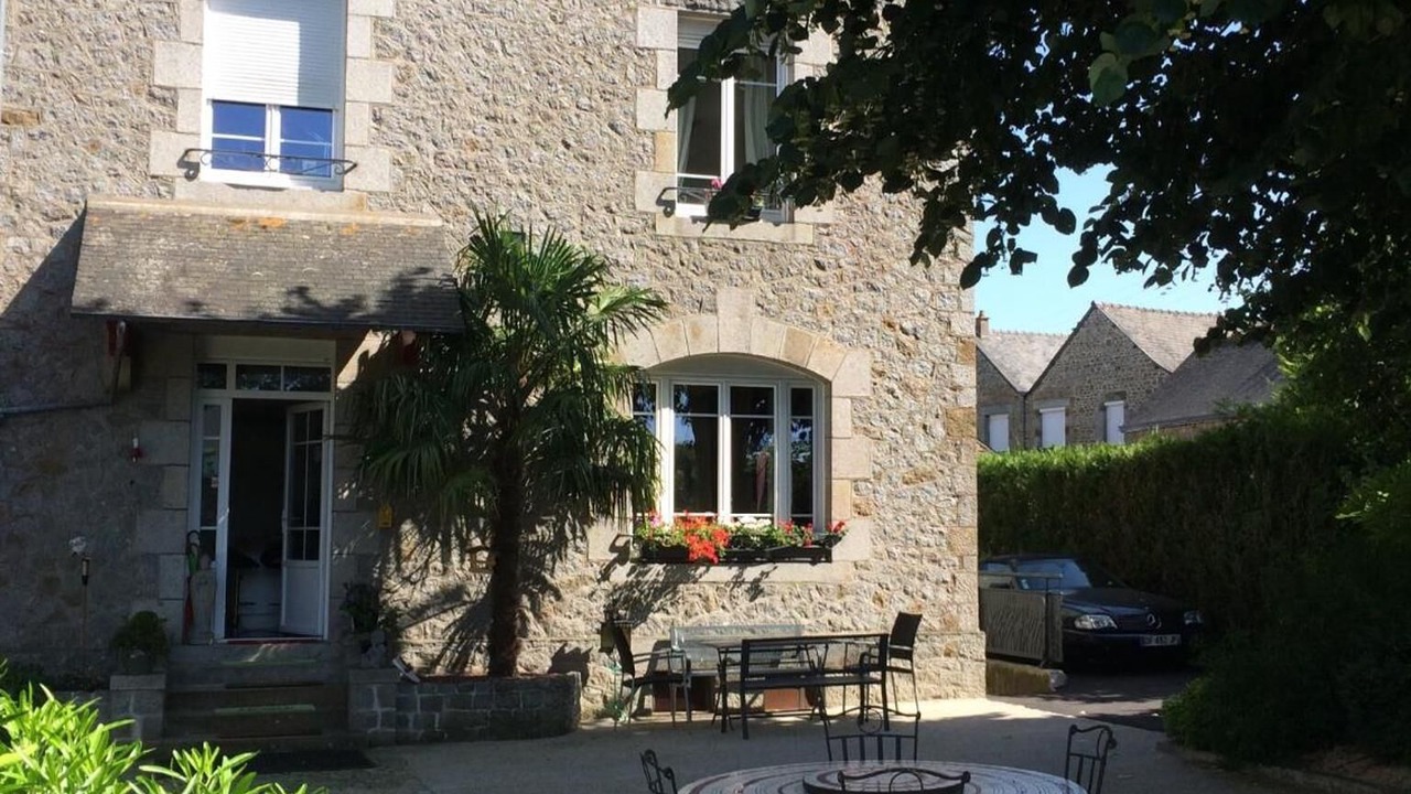 Photo of Patio Balcony in Saint-Brice-en-Cogles