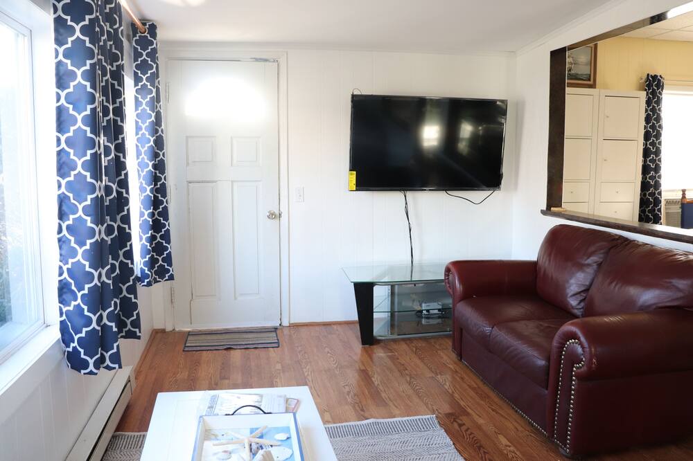 Photo of Livingroom in Old Orchard Beach