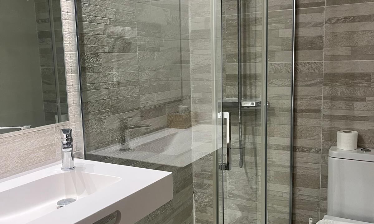 Photo of Bathroom in Plasencia del Monte