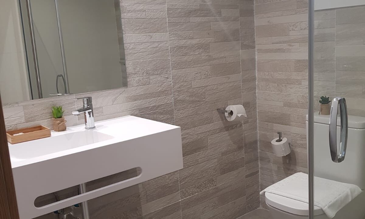 Photo of Bathroom in Plasencia del Monte