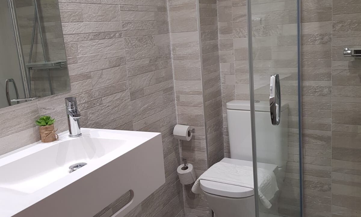 Photo of Bathroom in Plasencia del Monte