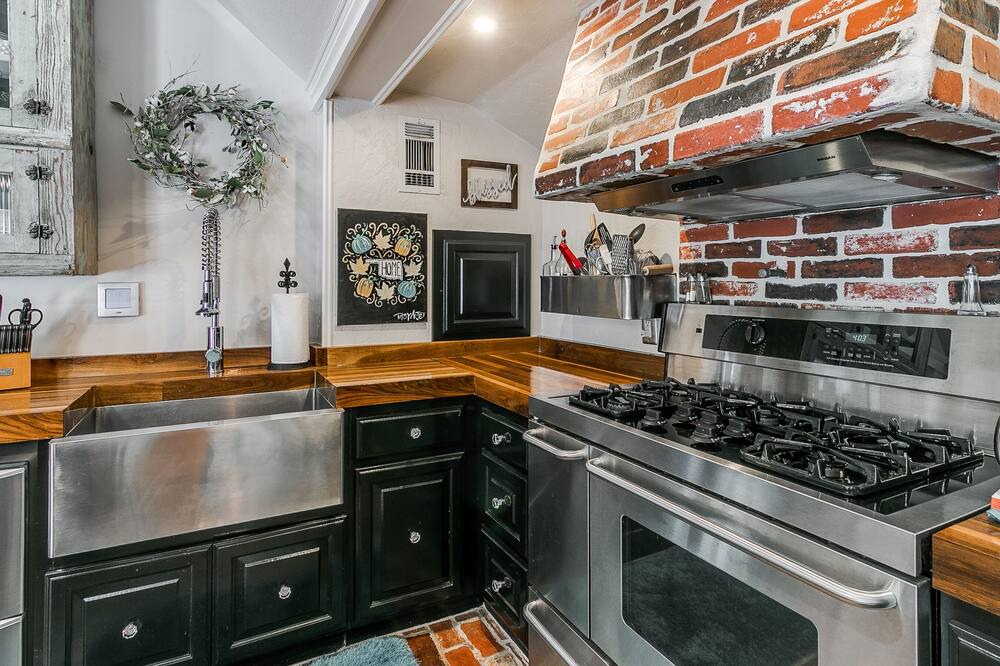 Photo of Kitchen in Guthrie