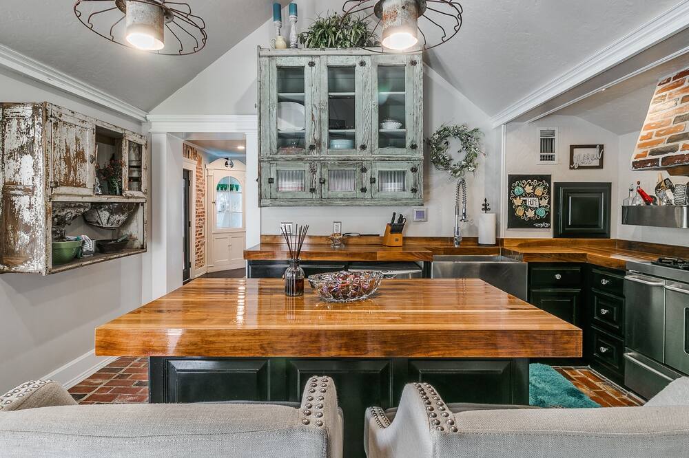Photo of Kitchen in Guthrie