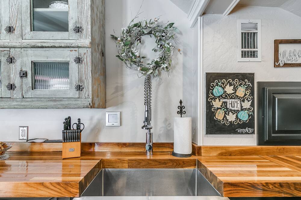 Photo of Kitchen in Guthrie
