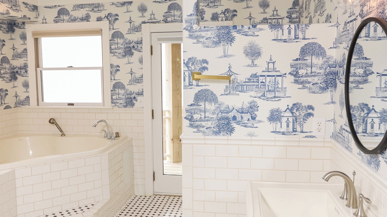 Photo of Bathroom in Manteo
