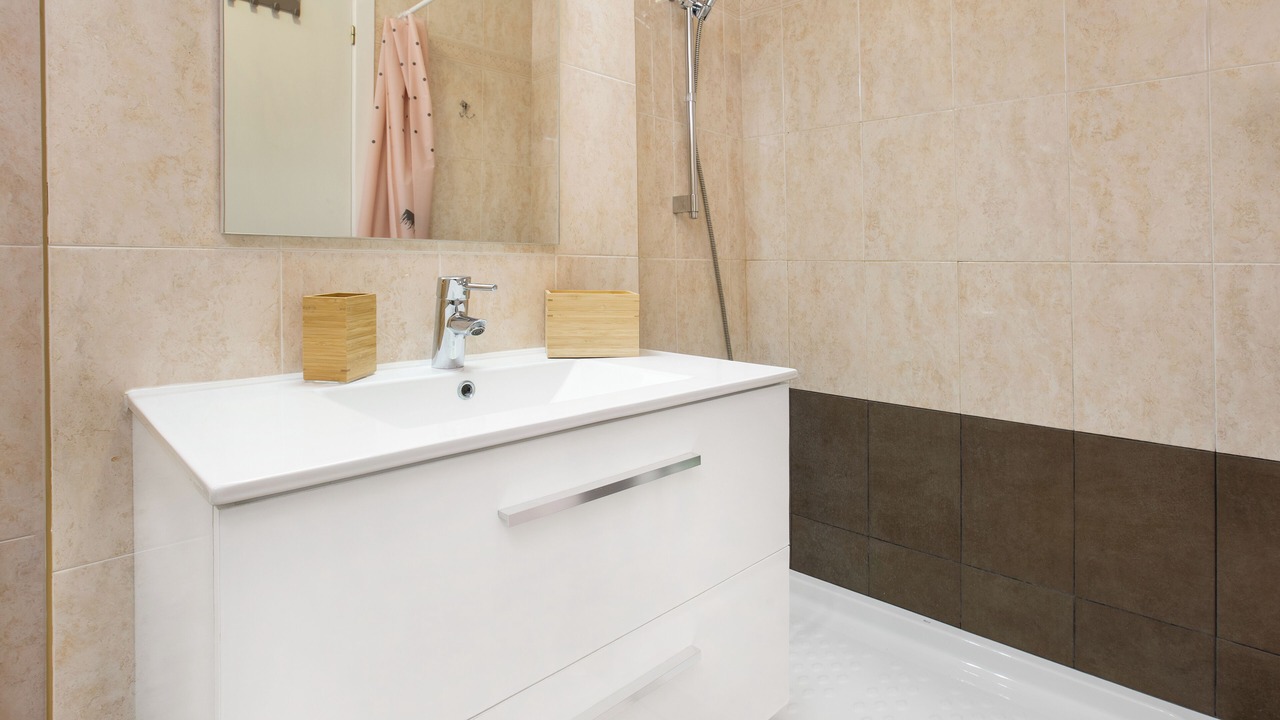 Photo of Bathroom in El Poble-sec