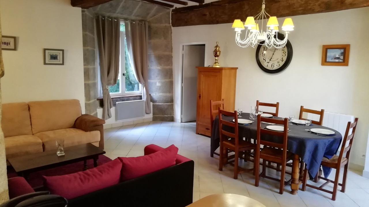 Photo of Livingroom in Roz-Landrieux