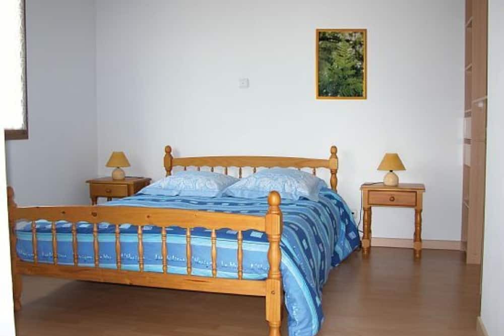 Photo of Bedroom in Urdax