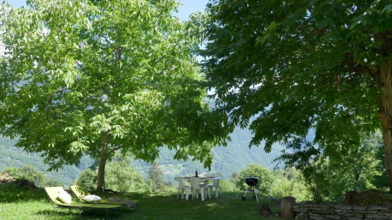 Photo of Outdoor in Semione