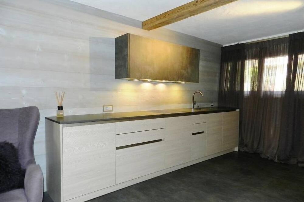 Photo of Kitchen in Saanen