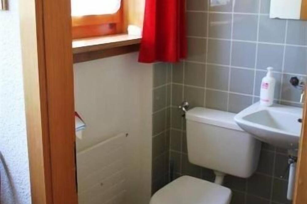 Photo of Bathroom in Saanenmoeser