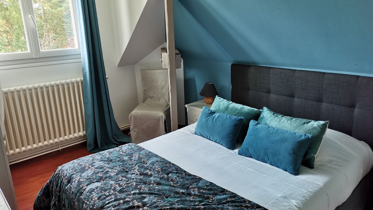 Photo of Bedroom in Les Ponts-de-Ce