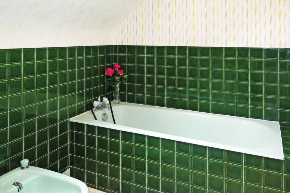Photo of Bathroom in Cancale