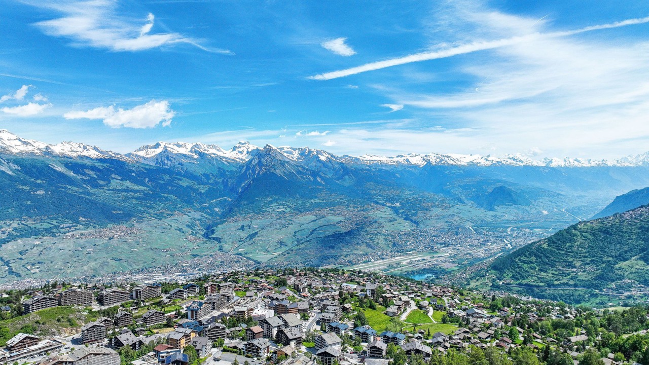 Photo of Outdoor in Saint-Pierre-de-Clages