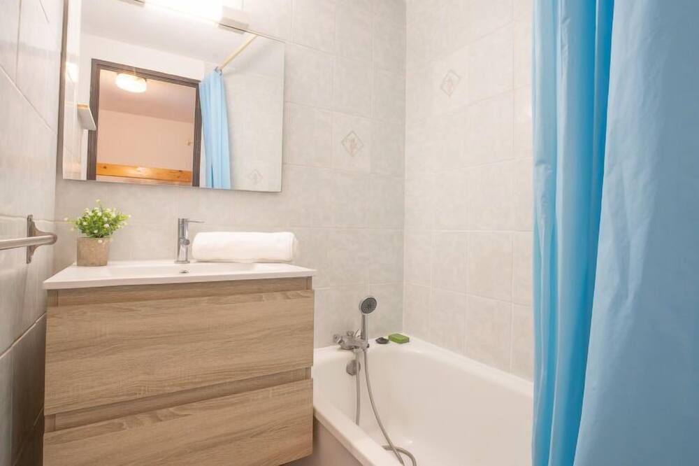 Photo of Bathroom in Les Arenes