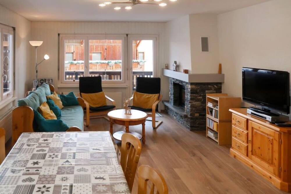 Photo of Livingroom in Saint-Pierre-de-Clages