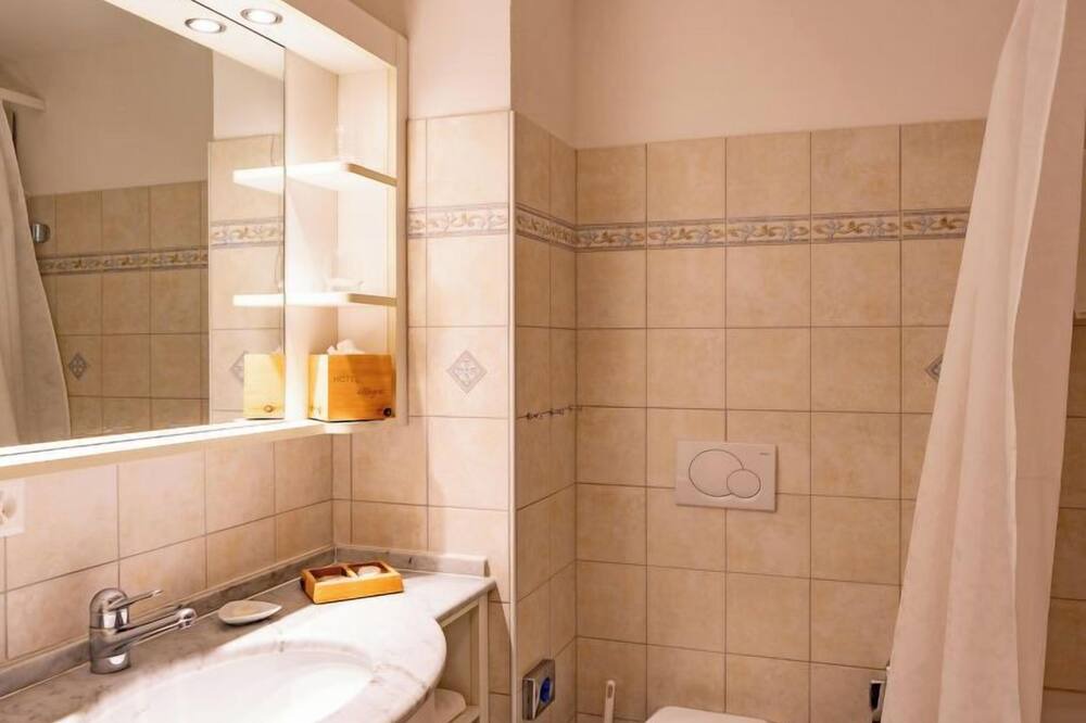 Photo of Bathroom in Zuoz