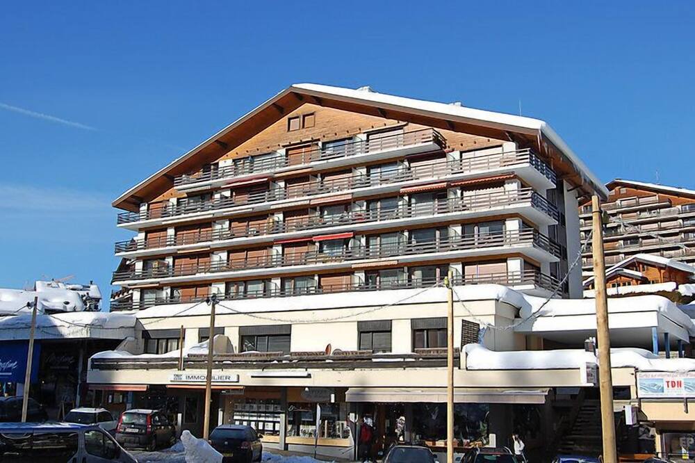 Photo of Outdoor in Saint-Pierre-de-Clages