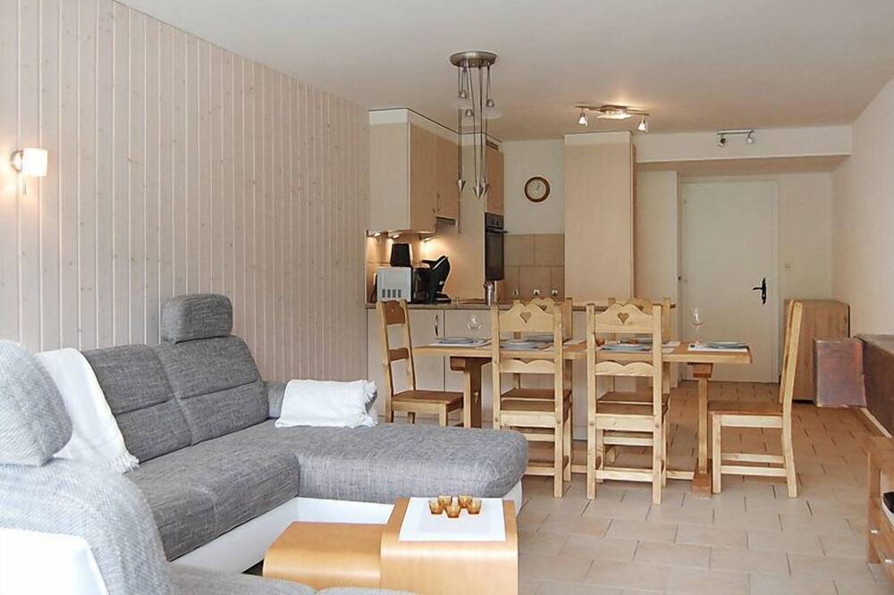 Photo of Livingroom in Saint-Pierre-de-Clages