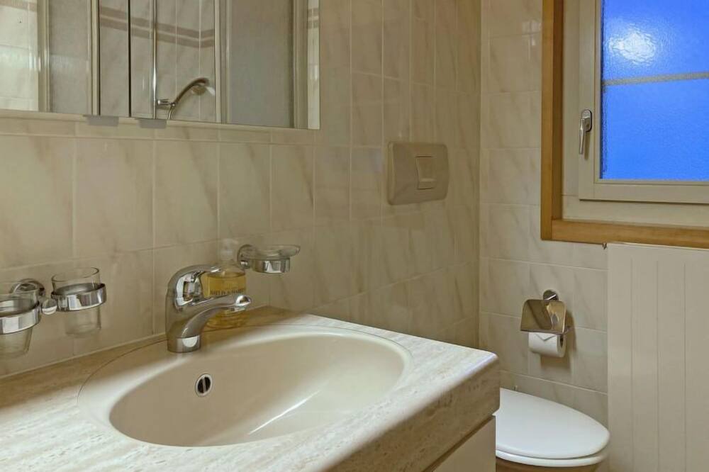 Photo of Bathroom in Wengen