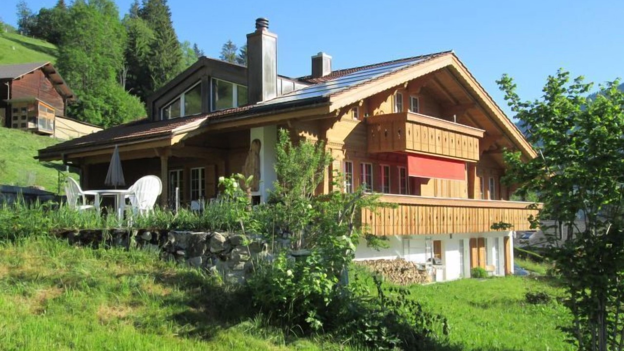 Photo of Buildings in Lenk