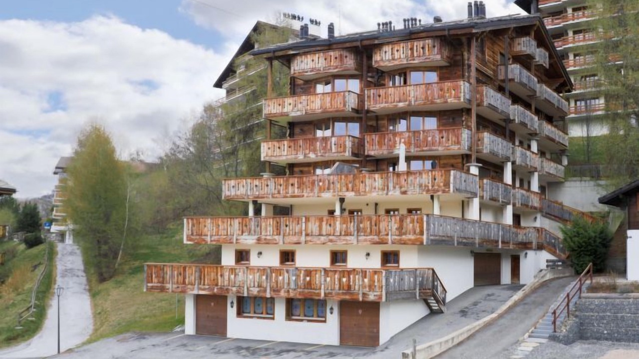 Photo of Outdoor in Saint-Pierre-de-Clages