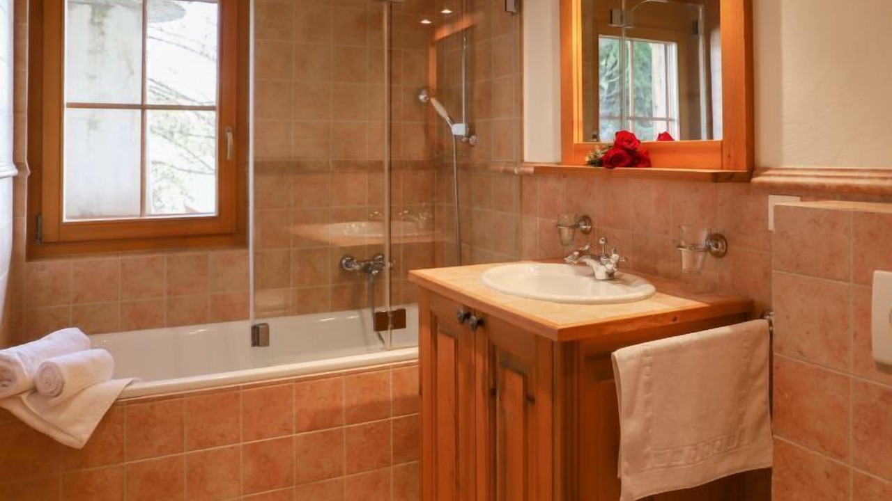 Photo of Bathroom in Saint-Pierre-de-Clages