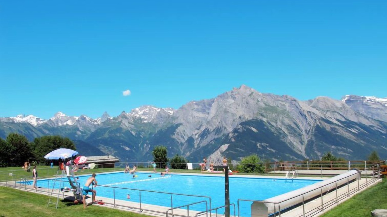 Photo of Outdoor in Saint-Pierre-de-Clages