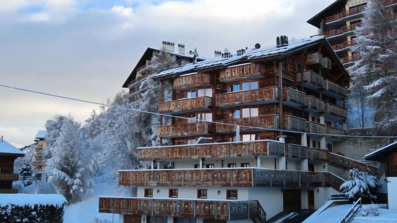 Photo of Outdoor in Saint-Pierre-de-Clages