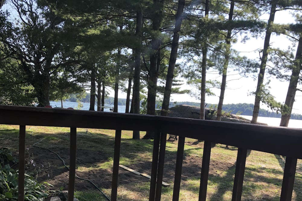 Photo of Patio Balcony in Wellesley Island