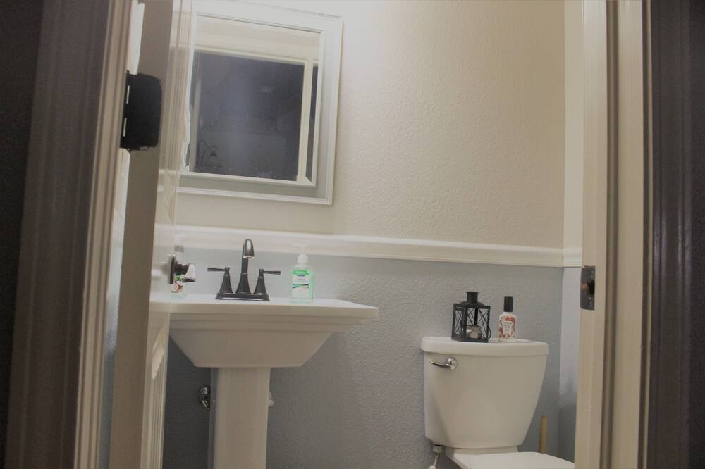 Photo of Bathroom in Biggs Field