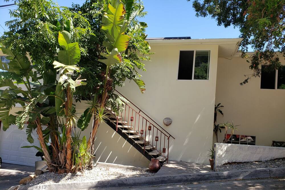Photo of Outdoor in Adams Hill