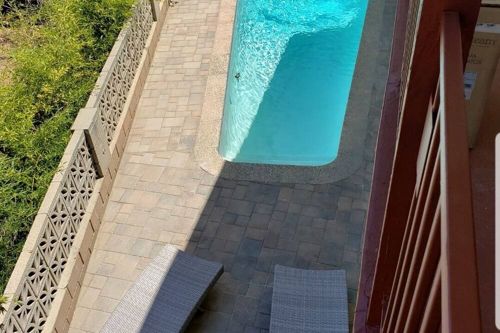Photo of Outdoor in Adams Hill