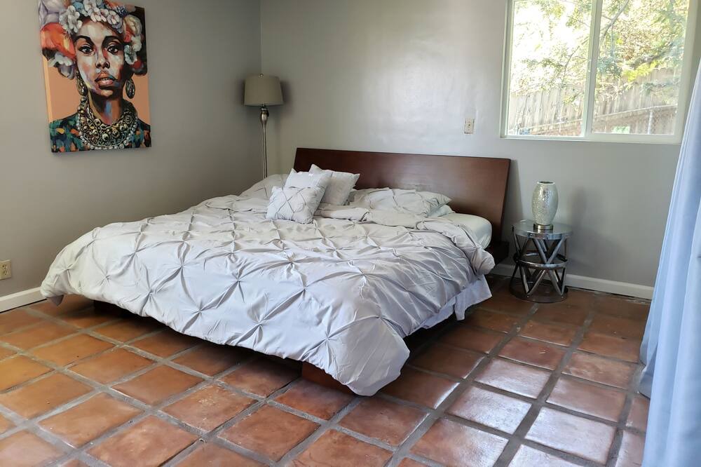 Photo of Bedroom in Adams Hill