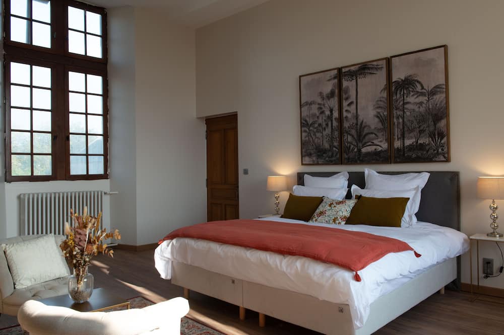 Photo of Bedroom in Bernesq