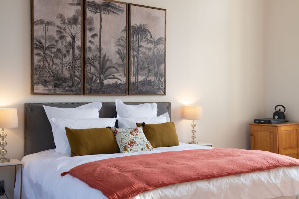 Photo of Bedroom in Bernesq