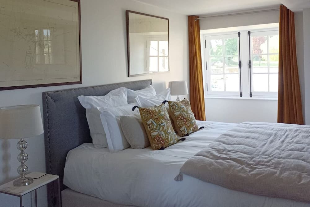 Photo of Bedroom in Bernesq