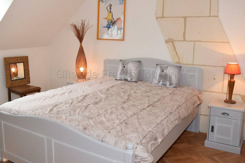 Photo of Bedroom in Manthelan