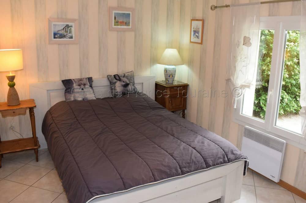 Photo of Bedroom in Manthelan