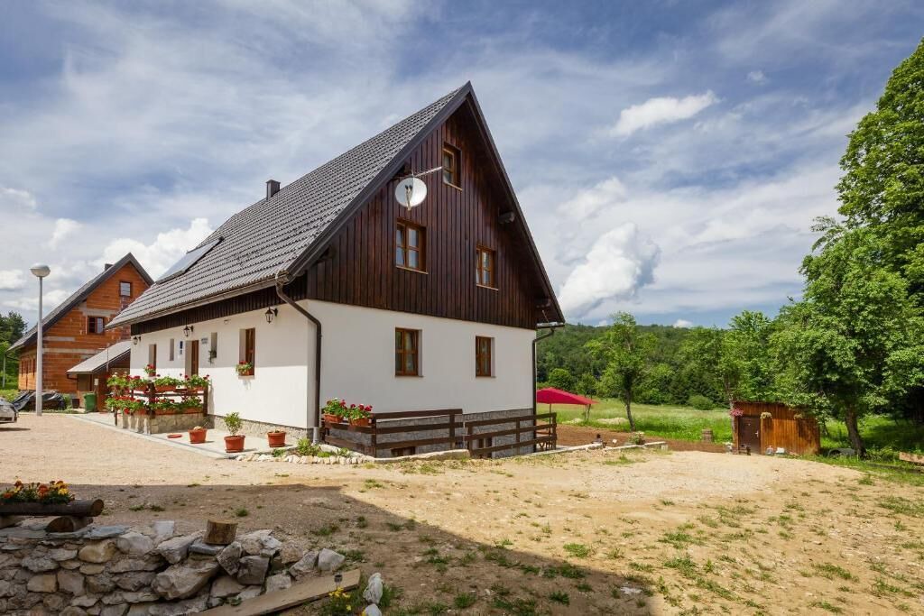 Photo of Outdoor in Jezerce