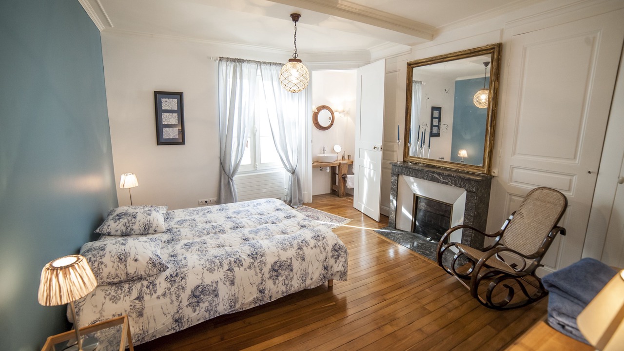 Photo of Others in Chablis