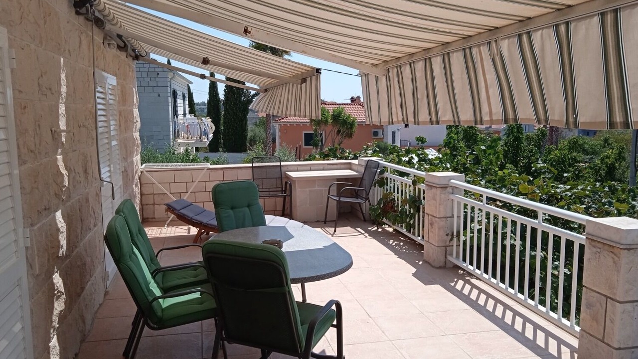 Photo of Outdoor in Sumartin