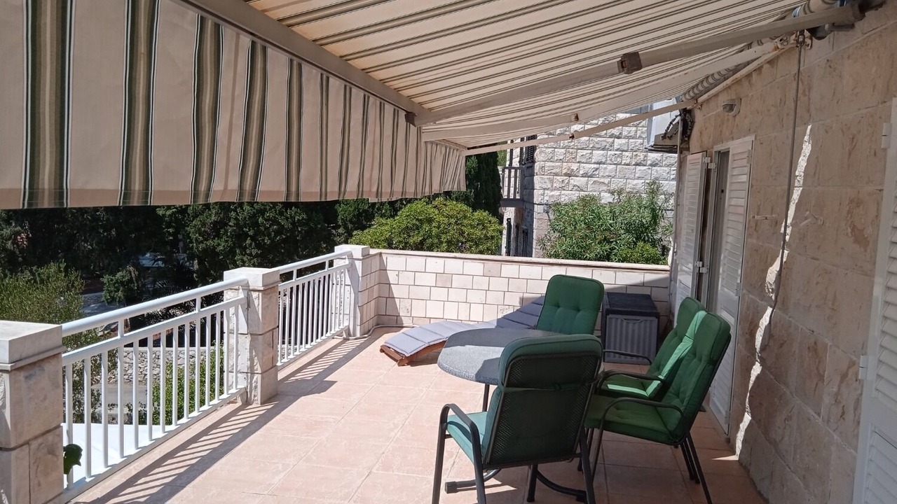Photo of Outdoor in Sumartin