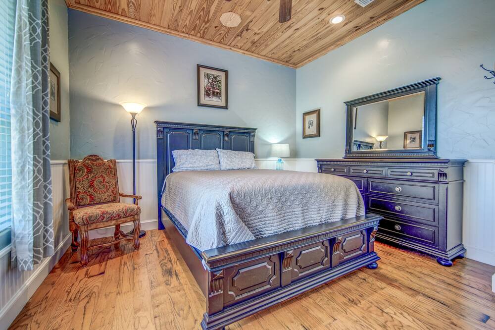 Photo of Bedroom in Boerne