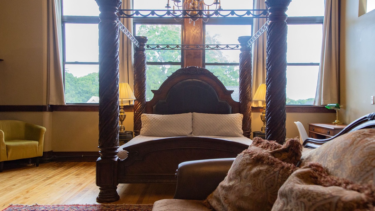 Photo of Bedroom in Neighborhood of the Arts