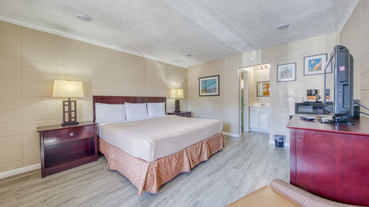 Photo of Bedroom in Oneida