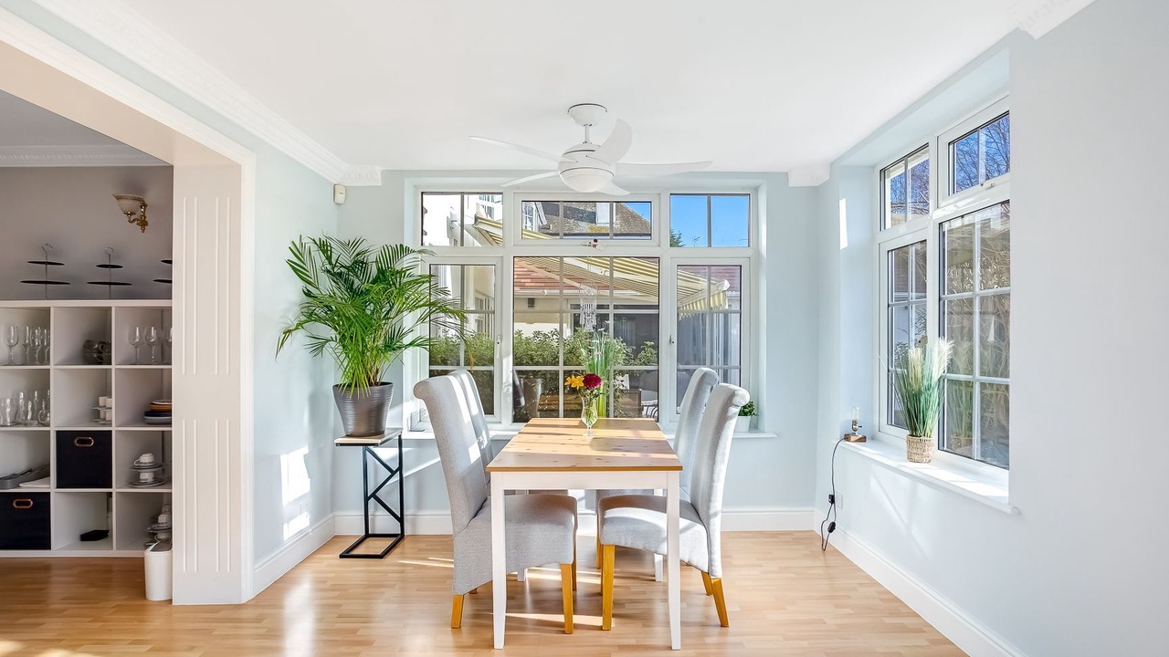 Photo of Livingroom in Felpham