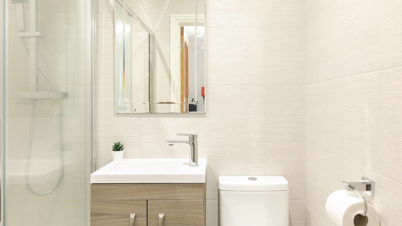 Photo of Others in Reading