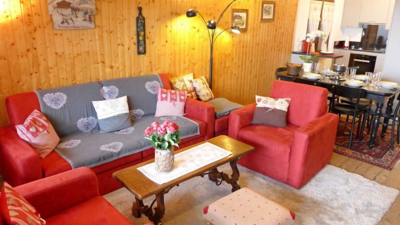 Photo of Livingroom in Lens